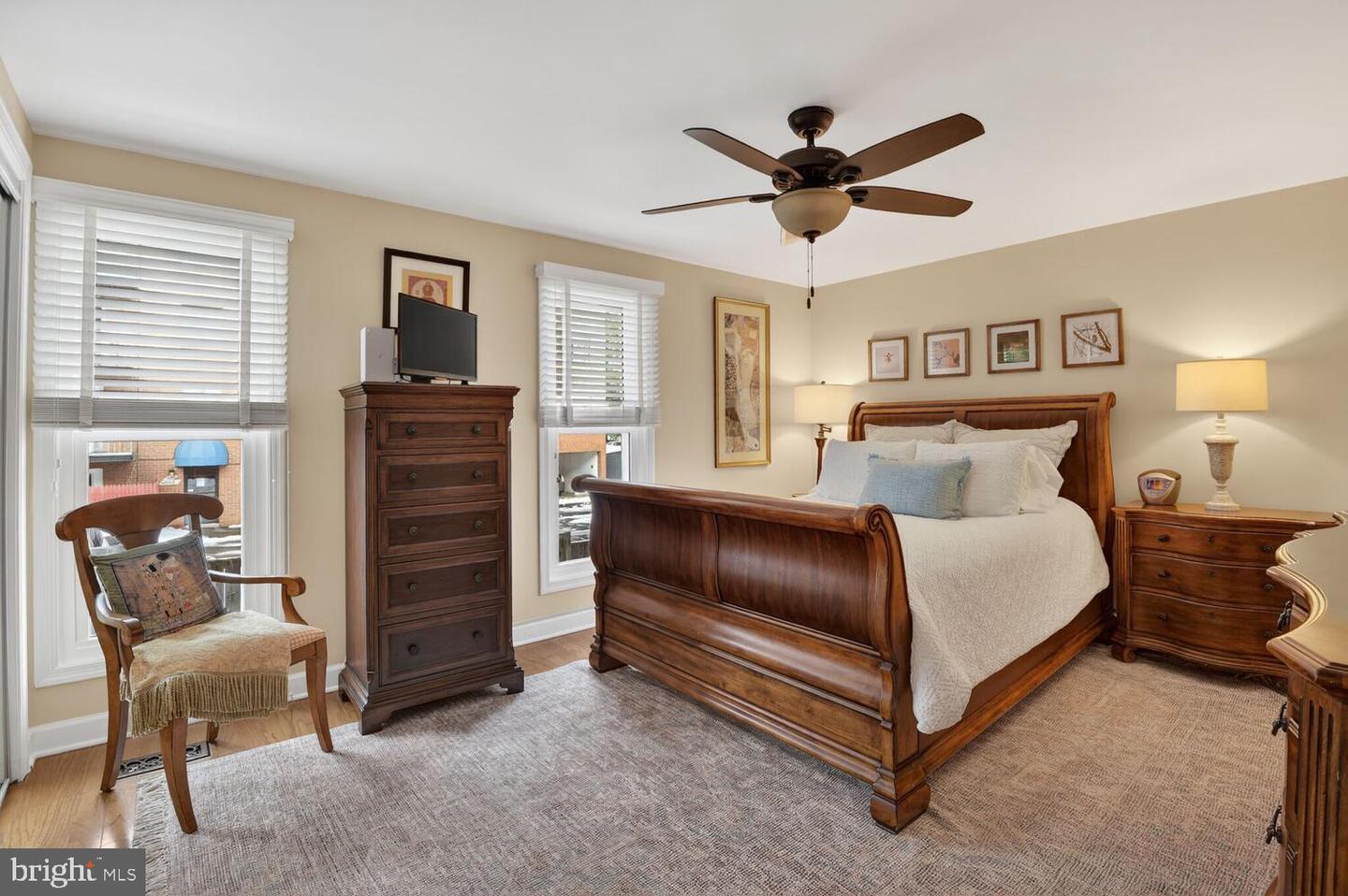 2121D N MONROE ST, ARLINGTON, Virginia 22207, 2 Bedrooms Bedrooms, ,2 BathroomsBathrooms,Residential,For sale,2121D N MONROE ST,VAAR2067352 MLS # VAAR2067352