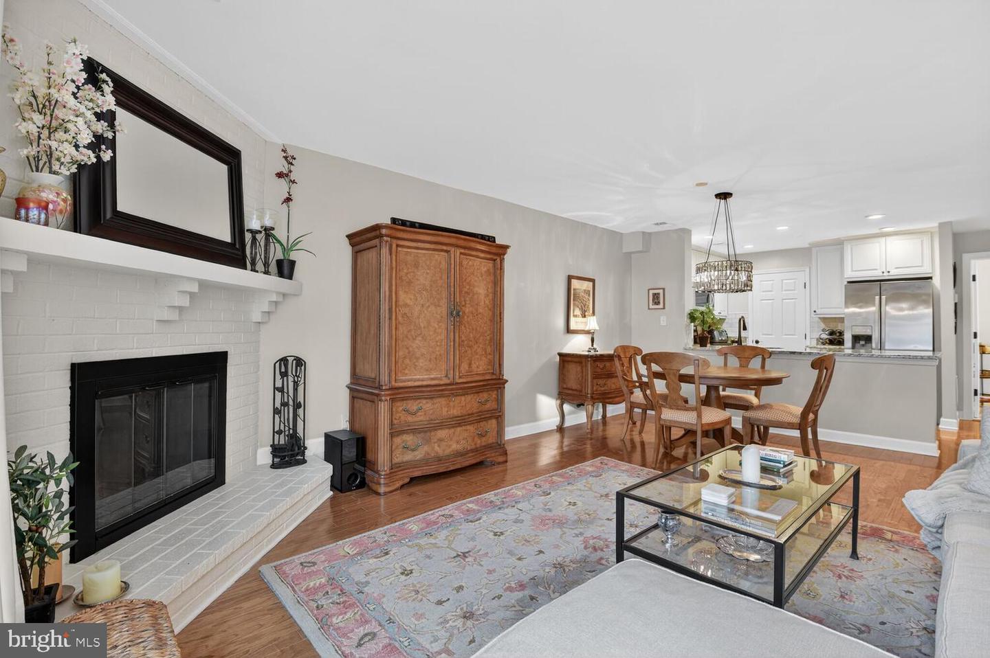 2121D N MONROE ST, ARLINGTON, Virginia 22207, 2 Bedrooms Bedrooms, ,2 BathroomsBathrooms,Residential,For sale,2121D N MONROE ST,VAAR2067352 MLS # VAAR2067352