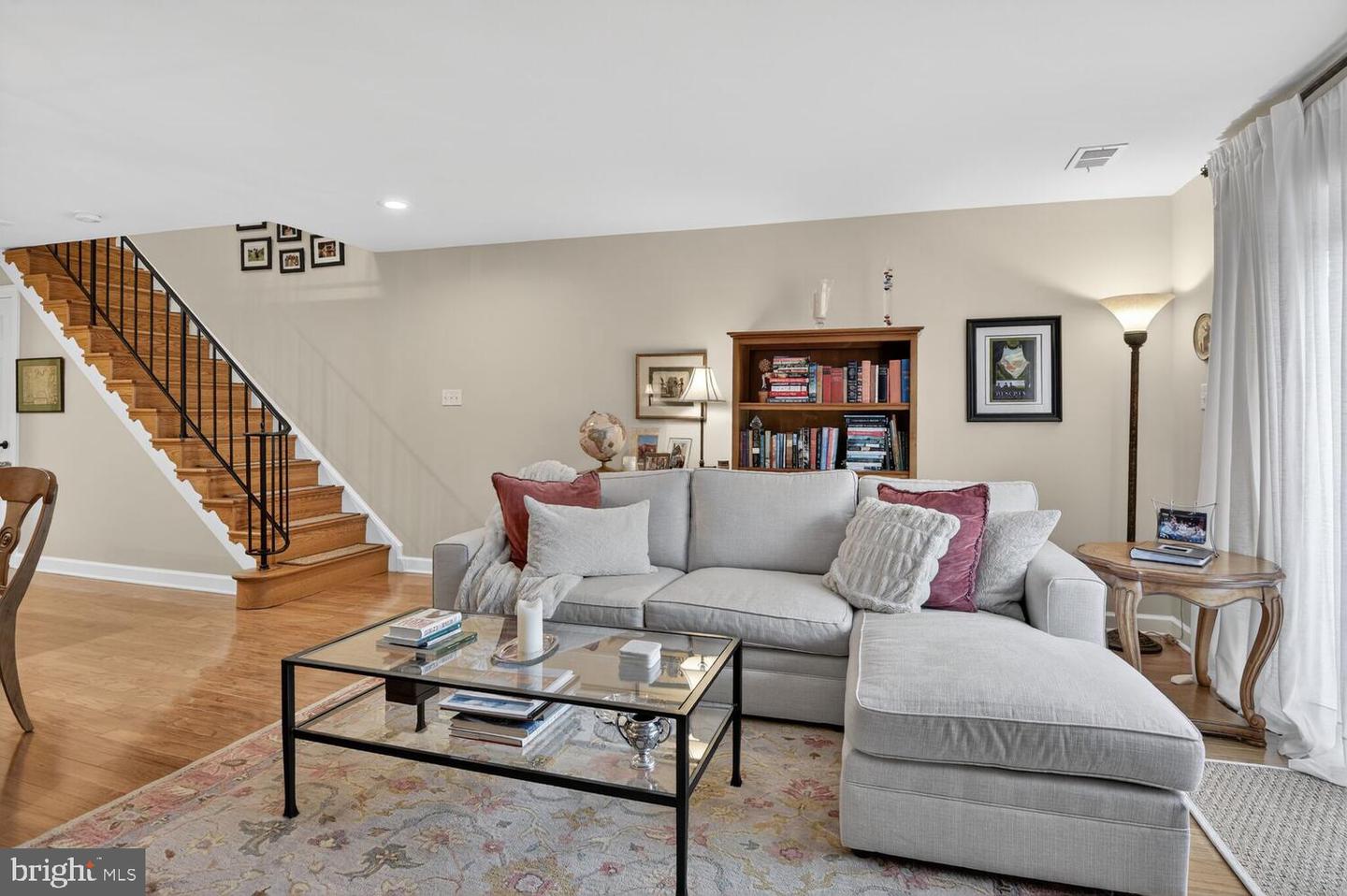 2121D N MONROE ST, ARLINGTON, Virginia 22207, 2 Bedrooms Bedrooms, ,2 BathroomsBathrooms,Residential,For sale,2121D N MONROE ST,VAAR2067352 MLS # VAAR2067352