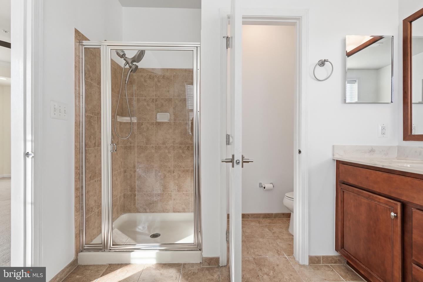 43053 THOROUGHFARE GAP TER, ASHBURN, Virginia 20148, 3 Bedrooms Bedrooms, ,2 BathroomsBathrooms,Residential,For sale,43053 THOROUGHFARE GAP TER,VALO2113324 MLS # VALO2113324