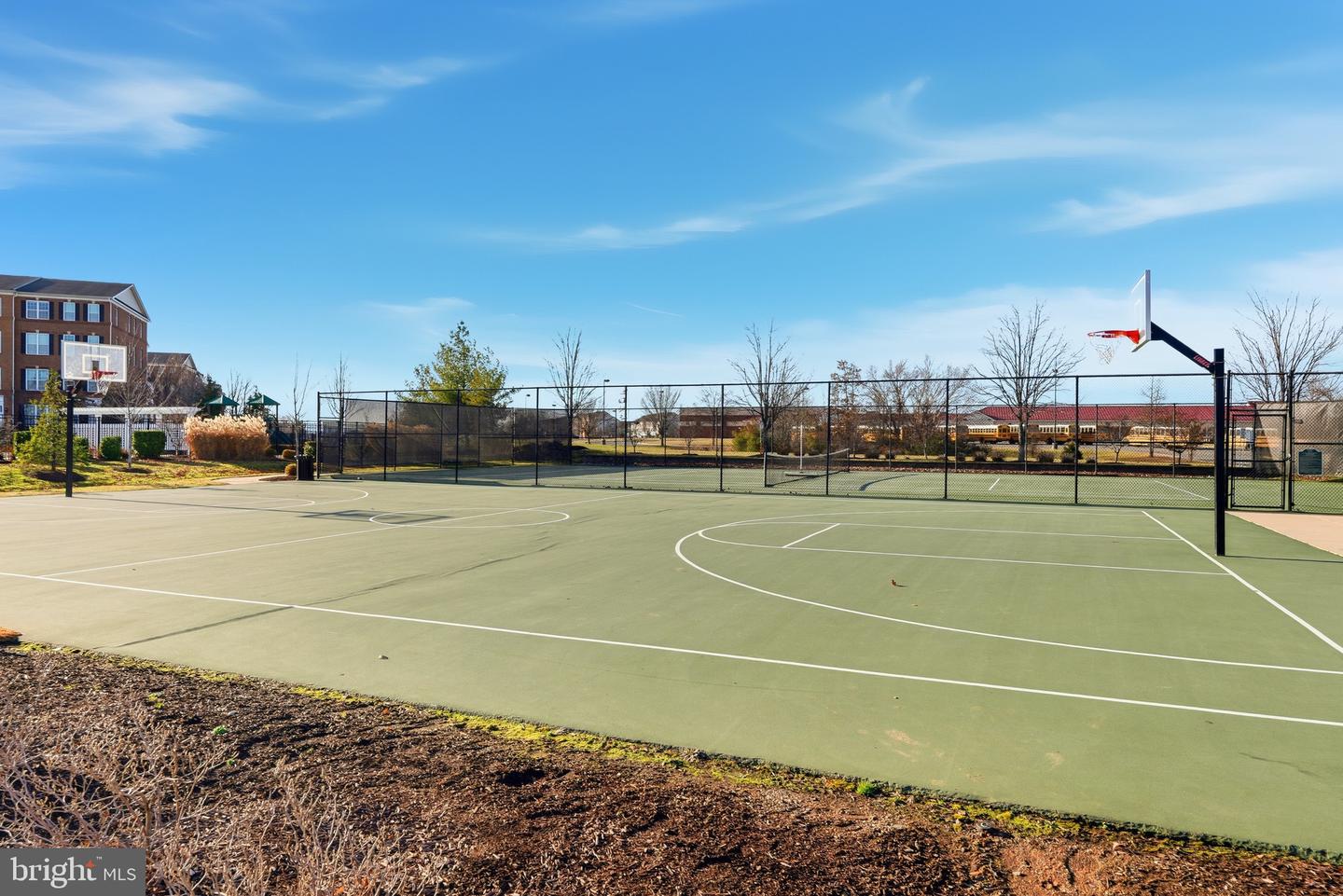 43053 THOROUGHFARE GAP TER, ASHBURN, Virginia 20148, 3 Bedrooms Bedrooms, ,2 BathroomsBathrooms,Residential,For sale,43053 THOROUGHFARE GAP TER,VALO2113324 MLS # VALO2113324