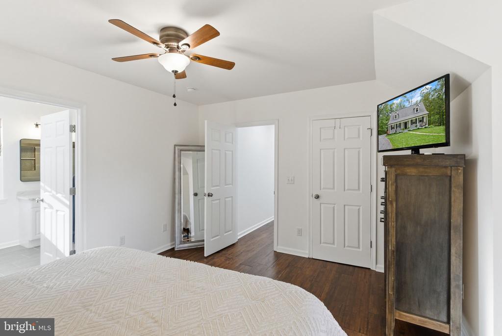 4460 SCOTTS RD, MARSHALL, Virginia, 4 Bedrooms Bedrooms, ,4 BathroomsBathrooms,Residential,4460 SCOTTS RD,VAFQ2019808 MLS # VAFQ2019808