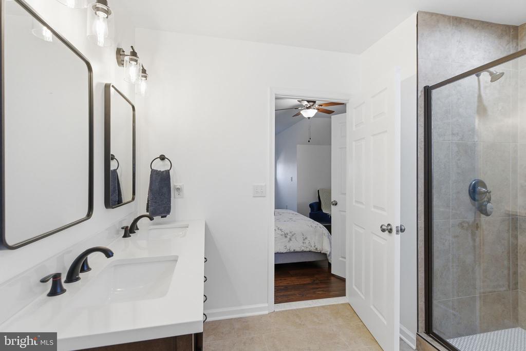 4460 SCOTTS RD, MARSHALL, Virginia, 4 Bedrooms Bedrooms, ,4 BathroomsBathrooms,Residential,4460 SCOTTS RD,VAFQ2019808 MLS # VAFQ2019808