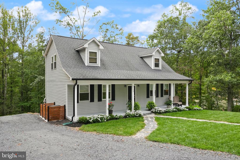 4460 SCOTTS RD, MARSHALL, Virginia, 4 Bedrooms Bedrooms, ,4 BathroomsBathrooms,Residential,4460 SCOTTS RD,VAFQ2019808 MLS # VAFQ2019808