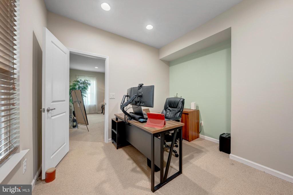 7137 SHEPHERDSTOWN RD, WARRENTON, Virginia, 4 Bedrooms Bedrooms, ,4 BathroomsBathrooms,Residential,7137 SHEPHERDSTOWN RD,VAFQ2020116 MLS # VAFQ2020116