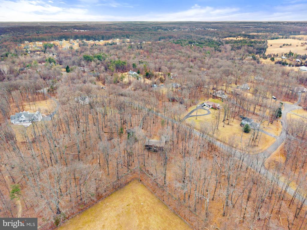 6030 SNOW MOUNTAIN RD, BROAD RUN, Virginia, 4 Bedrooms Bedrooms, ,3 BathroomsBathrooms,Residential,6030 SNOW MOUNTAIN RD,VAFQ2020172 MLS # VAFQ2020172