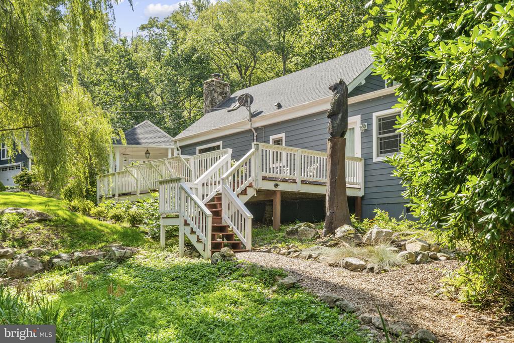 2062 JEWELL HOLLOW RD, LURAY, Virginia 22835, 4 Bedrooms Bedrooms, ,3 BathroomsBathrooms,Residential,2062 JEWELL HOLLOW RD,VAPA2005898 MLS # VAPA2005898