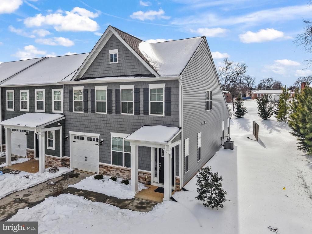 5712 FINLEY ROSE CT, FREDERICKSBURG, Virginia 22407, 3 Bedrooms Bedrooms, ,2 BathroomsBathrooms,Residential,5712 FINLEY ROSE CT,VASP2038794 MLS # VASP2038794