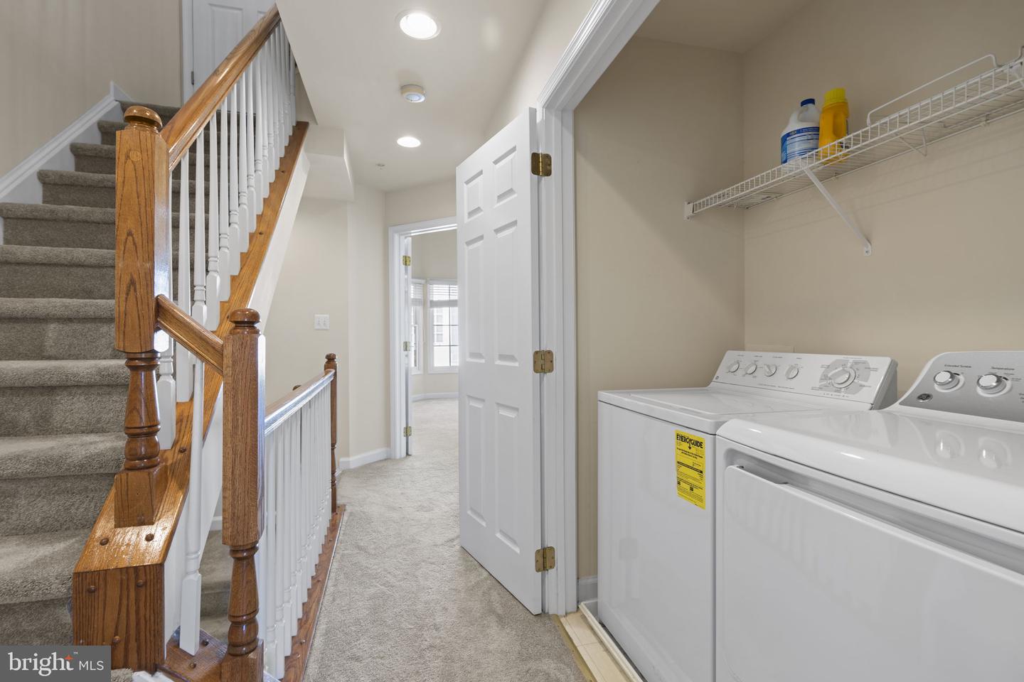 8882 ASHGROVE HOUSE LN, VIENNA, Virginia 22182, 3 Bedrooms Bedrooms, ,3 BathroomsBathrooms,Residential,For sale,8882 ASHGROVE HOUSE LN,VAFX2284282 MLS # VAFX2284282