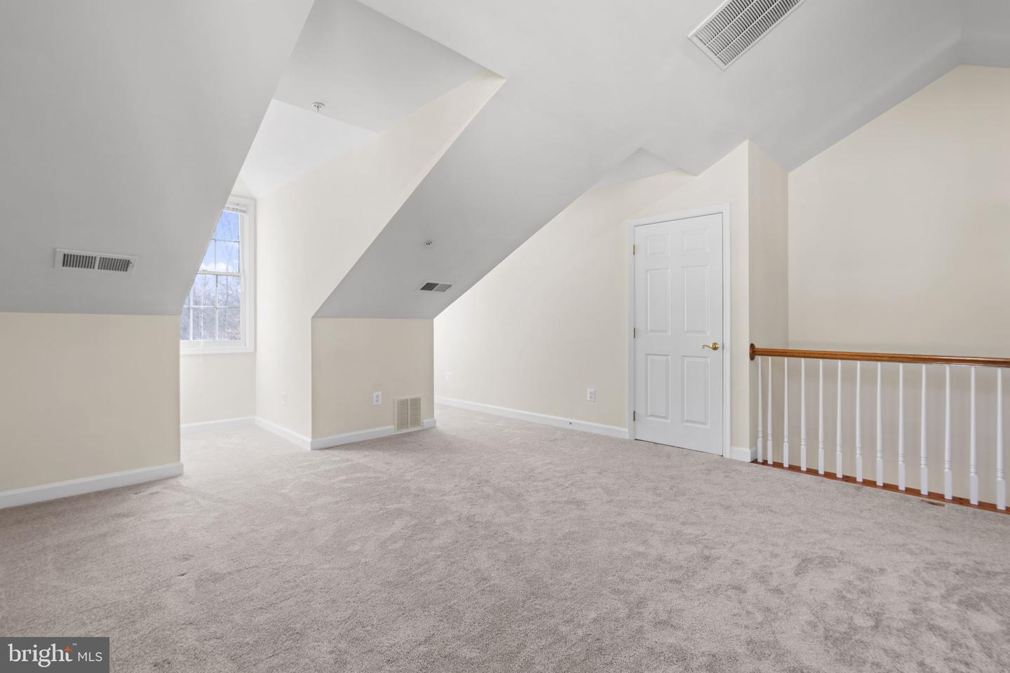 8882 ASHGROVE HOUSE LN, VIENNA, Virginia 22182, 3 Bedrooms Bedrooms, ,3 BathroomsBathrooms,Residential,For sale,8882 ASHGROVE HOUSE LN,VAFX2284282 MLS # VAFX2284282