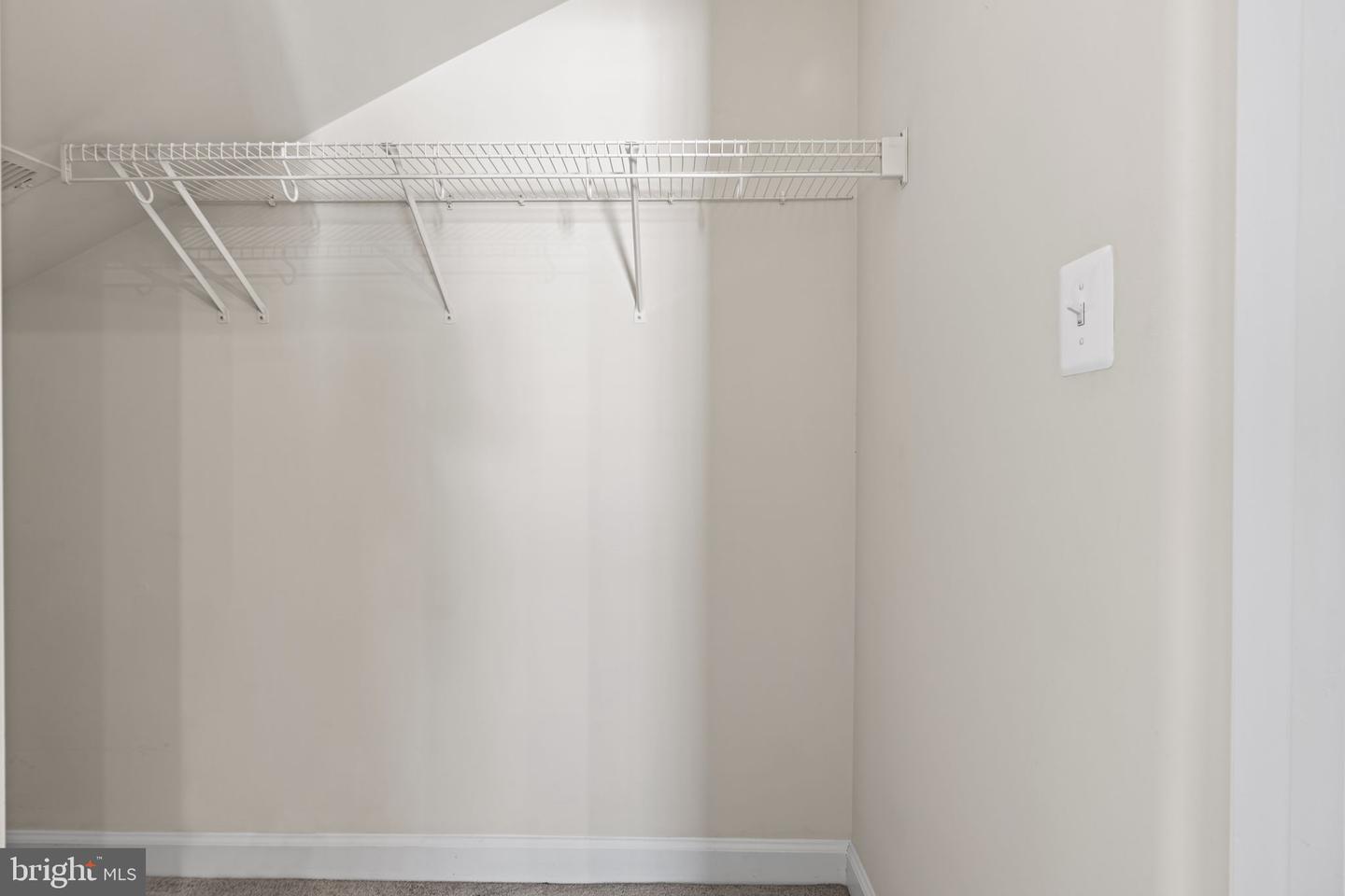 8882 ASHGROVE HOUSE LN, VIENNA, Virginia 22182, 3 Bedrooms Bedrooms, ,3 BathroomsBathrooms,Residential,For sale,8882 ASHGROVE HOUSE LN,VAFX2284282 MLS # VAFX2284282