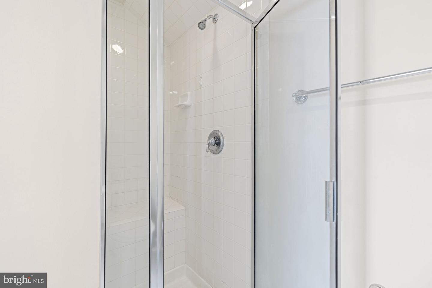 8882 ASHGROVE HOUSE LN, VIENNA, Virginia 22182, 3 Bedrooms Bedrooms, ,3 BathroomsBathrooms,Residential,For sale,8882 ASHGROVE HOUSE LN,VAFX2284282 MLS # VAFX2284282