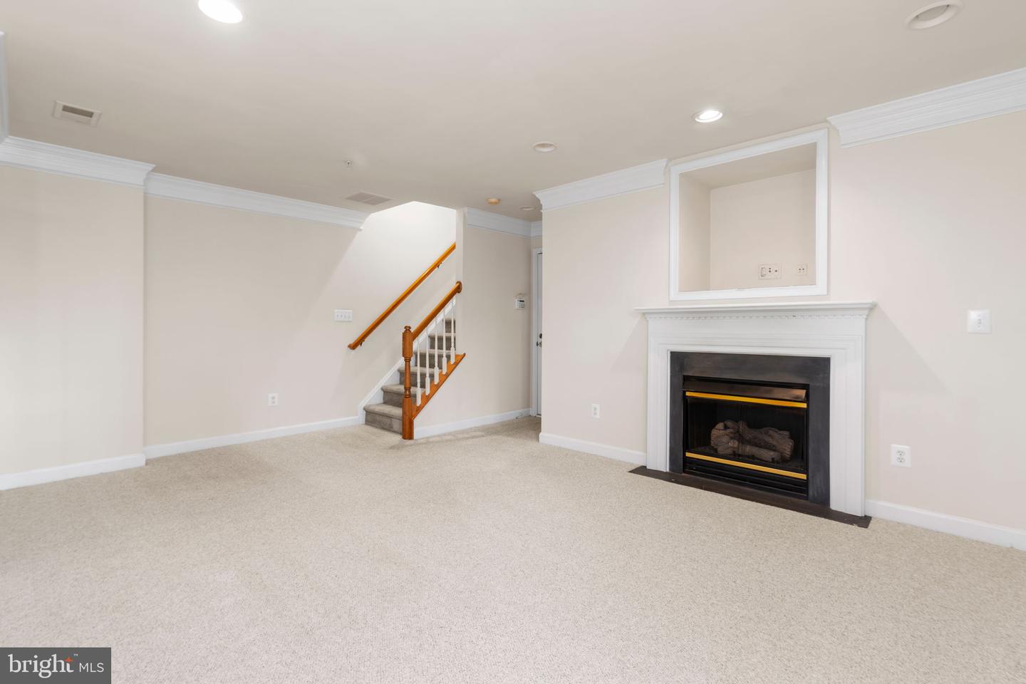 8882 ASHGROVE HOUSE LN, VIENNA, Virginia 22182, 3 Bedrooms Bedrooms, ,3 BathroomsBathrooms,Residential,For sale,8882 ASHGROVE HOUSE LN,VAFX2284282 MLS # VAFX2284282