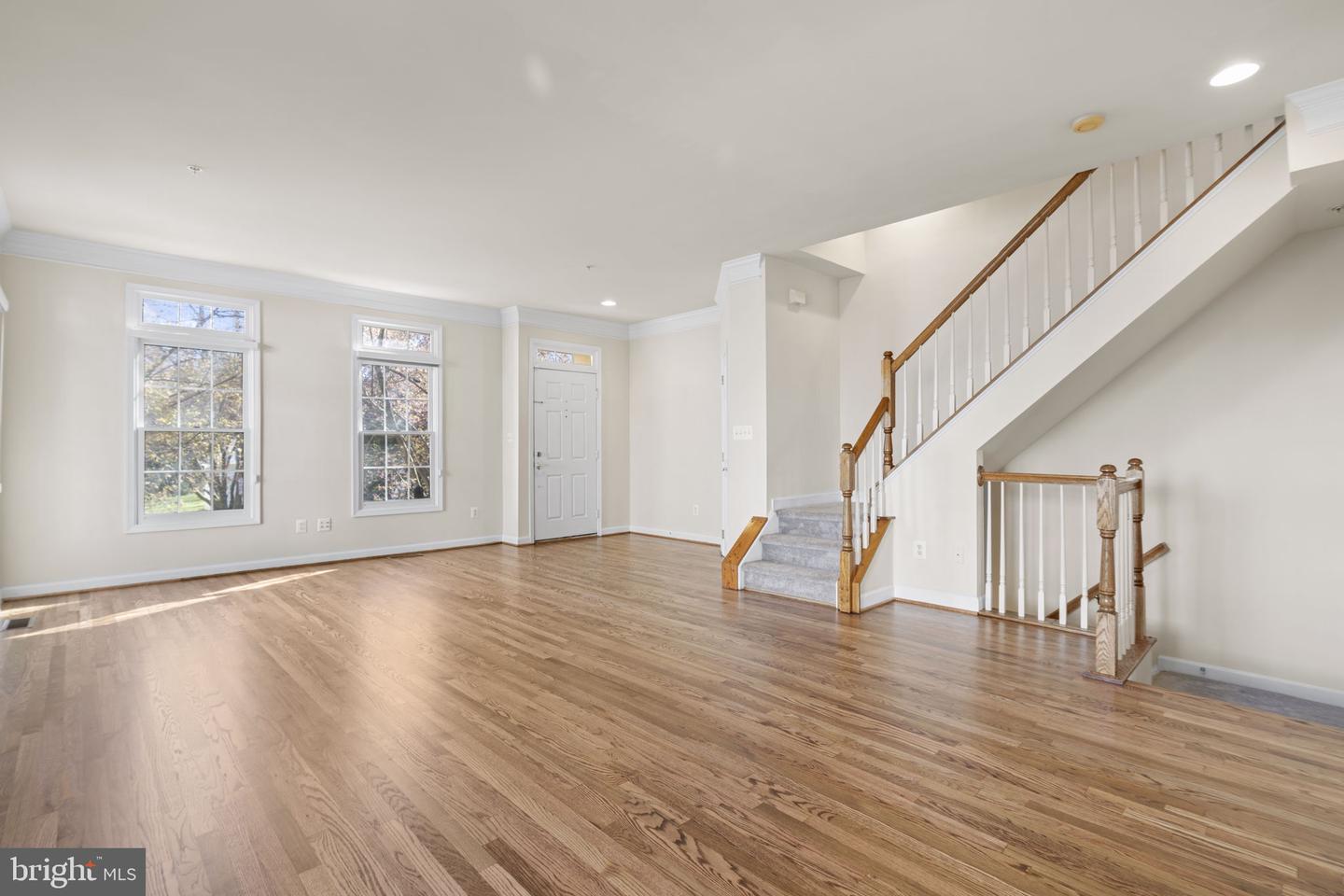 8882 ASHGROVE HOUSE LN, VIENNA, Virginia 22182, 3 Bedrooms Bedrooms, ,3 BathroomsBathrooms,Residential,For sale,8882 ASHGROVE HOUSE LN,VAFX2284282 MLS # VAFX2284282