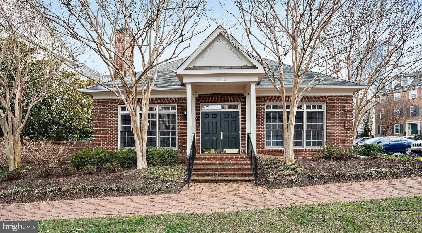 8882 ASHGROVE HOUSE LN, VIENNA, Virginia 22182, 3 Bedrooms Bedrooms, ,3 BathroomsBathrooms,Residential,For sale,8882 ASHGROVE HOUSE LN,VAFX2284282 MLS # VAFX2284282