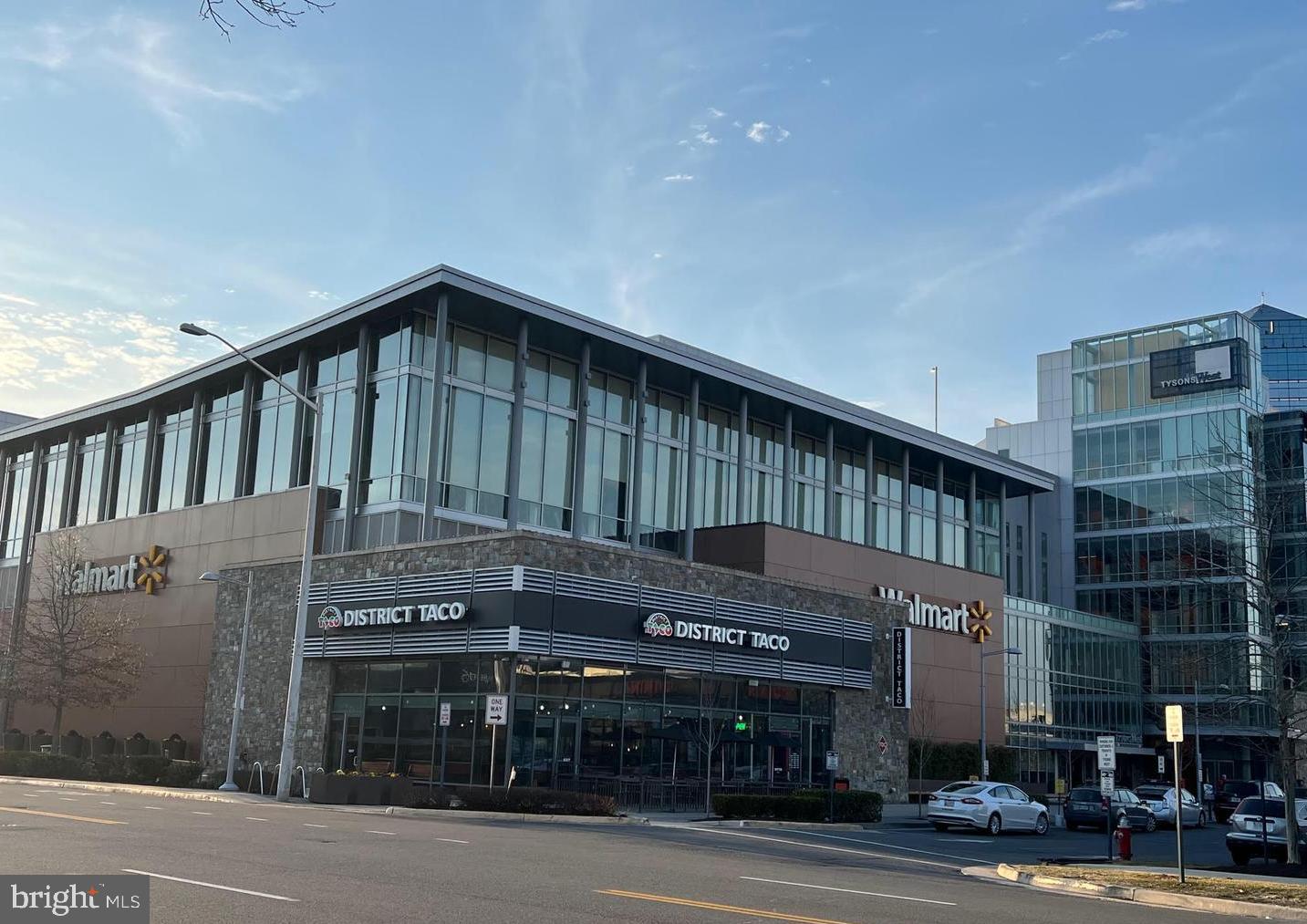 8882 ASHGROVE HOUSE LN, VIENNA, Virginia 22182, 3 Bedrooms Bedrooms, ,3 BathroomsBathrooms,Residential,For sale,8882 ASHGROVE HOUSE LN,VAFX2284282 MLS # VAFX2284282