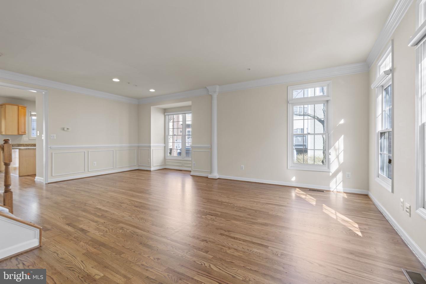 8882 ASHGROVE HOUSE LN, VIENNA, Virginia 22182, 3 Bedrooms Bedrooms, ,3 BathroomsBathrooms,Residential,For sale,8882 ASHGROVE HOUSE LN,VAFX2284282 MLS # VAFX2284282