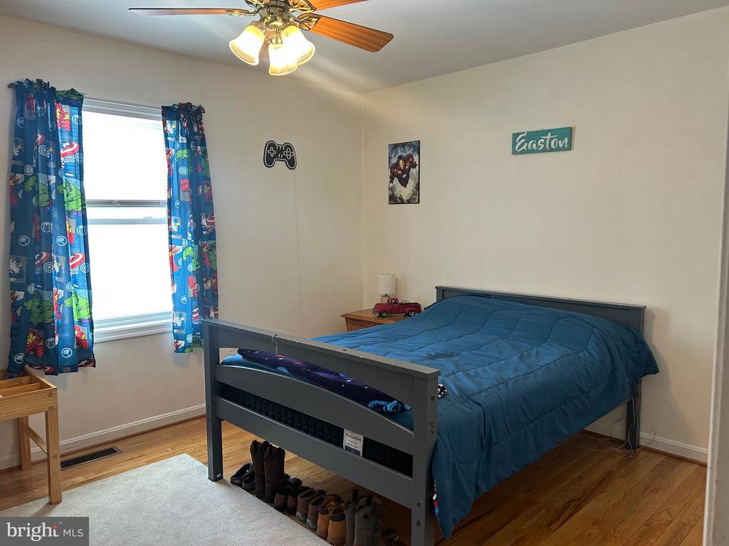 18097 WATERLOO RD, AMISSVILLE, Virginia 20106, 3 Bedrooms Bedrooms, ,3 BathroomsBathrooms,Residential,18097 WATERLOO RD,VACU2012520 MLS # VACU2012520