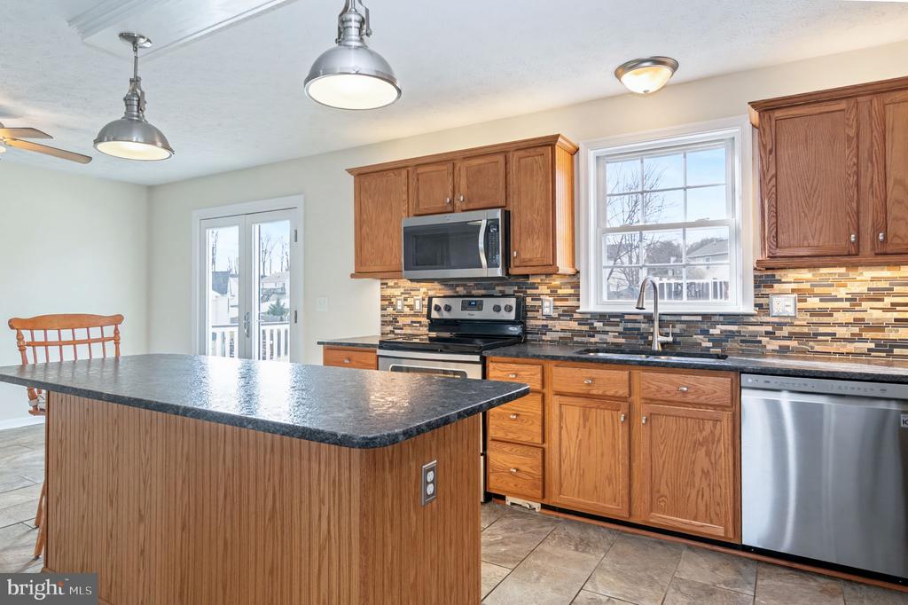 6100 SUNNY MEADOWS DR, FREDERICKSBURG, Virginia 22407, 4 Bedrooms Bedrooms, ,2 BathroomsBathrooms,Residential,6100 SUNNY MEADOWS DR,VASP2038594 MLS # VASP2038594