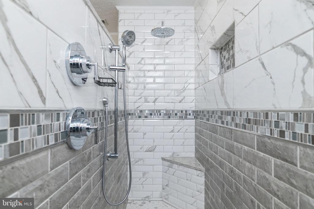 6100 SUNNY MEADOWS DR, FREDERICKSBURG, Virginia 22407, 4 Bedrooms Bedrooms, ,2 BathroomsBathrooms,Residential,6100 SUNNY MEADOWS DR,VASP2038594 MLS # VASP2038594