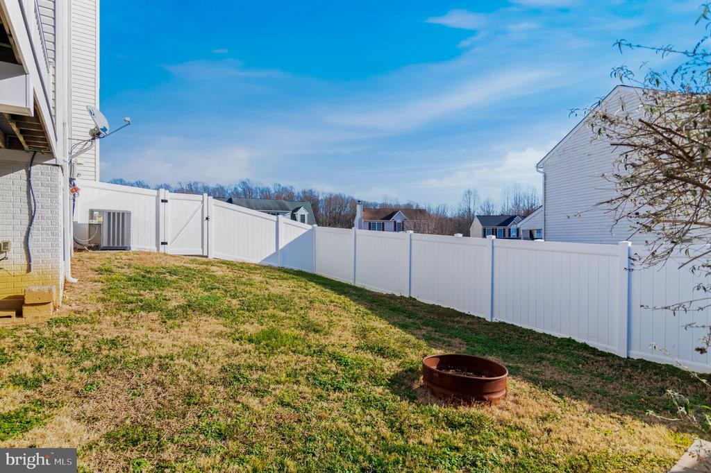 6100 SUNNY MEADOWS DR, FREDERICKSBURG, Virginia 22407, 4 Bedrooms Bedrooms, ,2 BathroomsBathrooms,Residential,6100 SUNNY MEADOWS DR,VASP2038594 MLS # VASP2038594