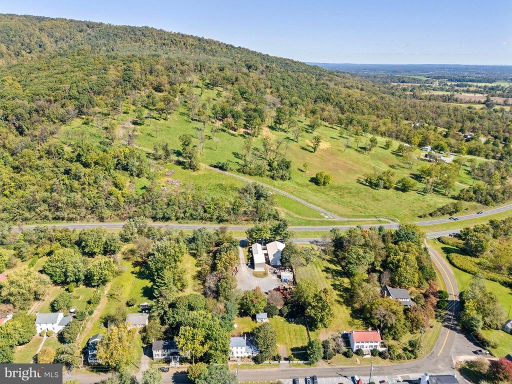 677 FEDERAL ST, PARIS, Virginia, ,1 BathroomBathrooms,Residential,677 FEDERAL ST,VAFQ2020264 MLS # VAFQ2020264