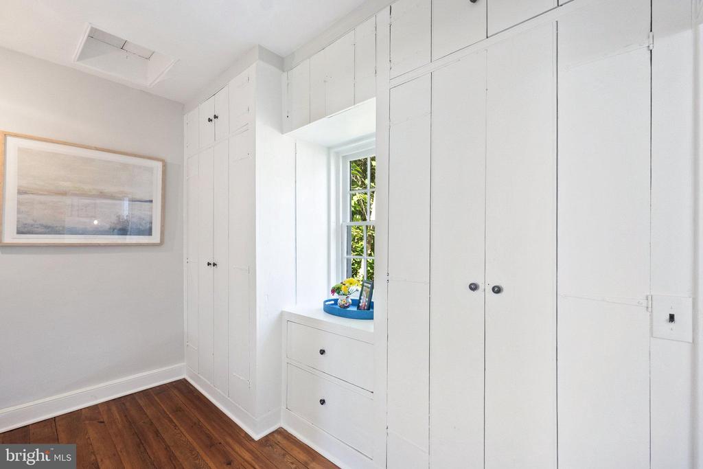 677 FEDERAL ST, PARIS, Virginia, ,1 BathroomBathrooms,Residential,677 FEDERAL ST,VAFQ2020264 MLS # VAFQ2020264