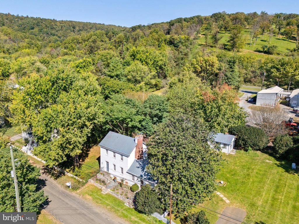 677 FEDERAL ST, PARIS, Virginia, ,1 BathroomBathrooms,Residential,677 FEDERAL ST,VAFQ2020264 MLS # VAFQ2020264