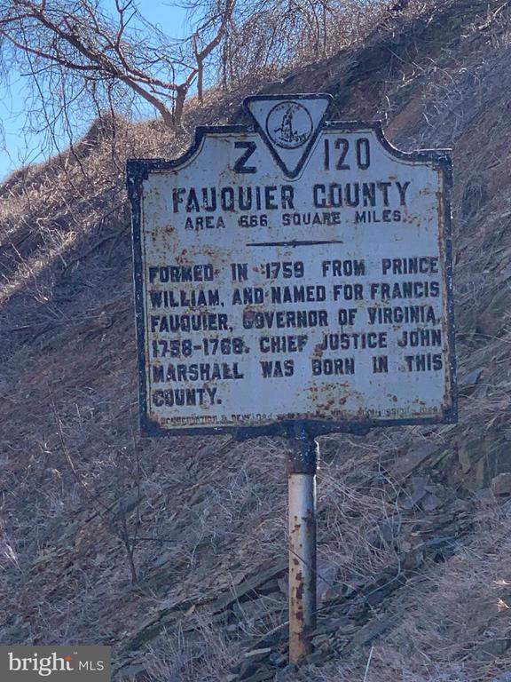 677 FEDERAL ST, PARIS, Virginia, ,1 BathroomBathrooms,Residential,677 FEDERAL ST,VAFQ2020264 MLS # VAFQ2020264