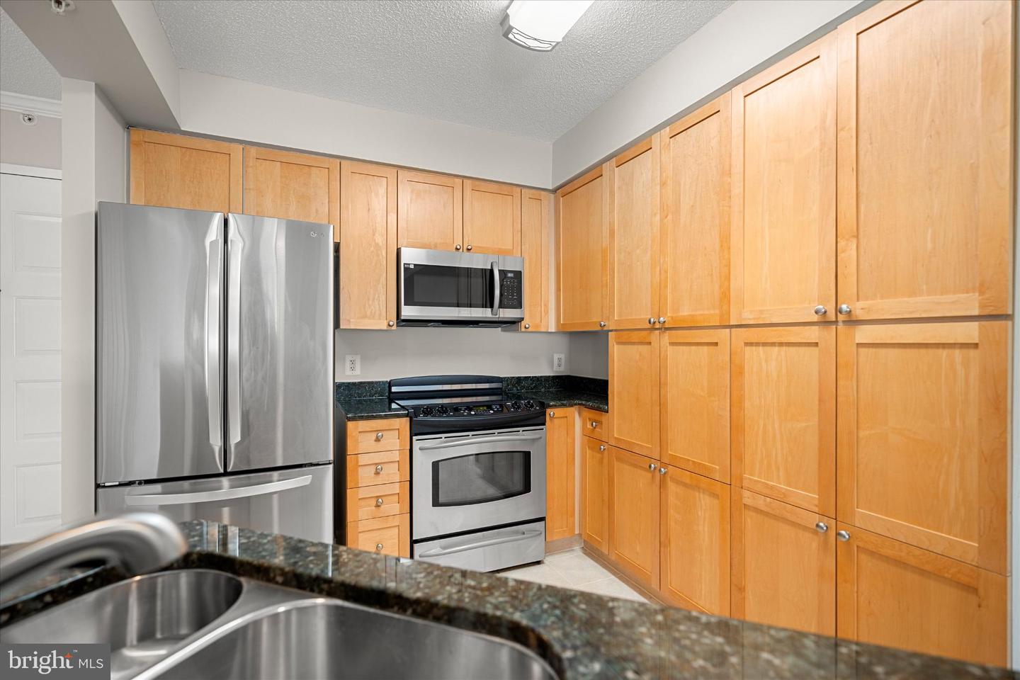 3101 N HAMPTON DR #1005, ALEXANDRIA, Virginia 22302, ,Residential,For sale,3101 N HAMPTON DR #1005,VAAX2052952 MLS # VAAX2052952