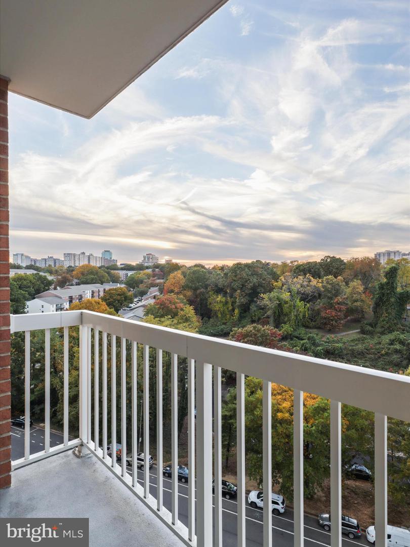 3101 N HAMPTON DR #1005, ALEXANDRIA, Virginia 22302, ,Residential,For sale,3101 N HAMPTON DR #1005,VAAX2052952 MLS # VAAX2052952