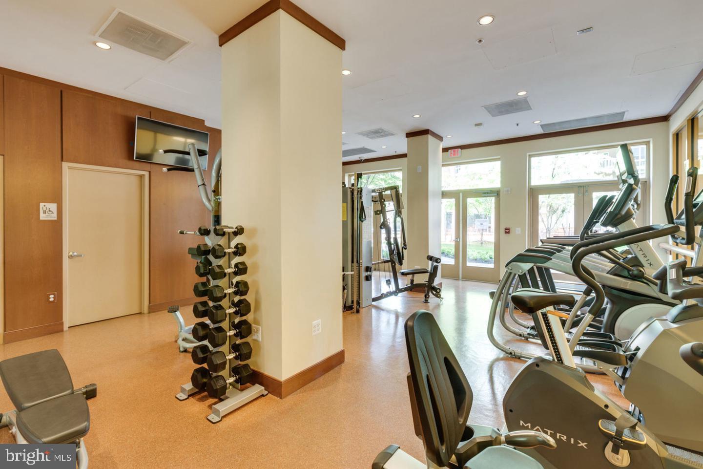 3101 N HAMPTON DR #1005, ALEXANDRIA, Virginia 22302, ,Residential,For sale,3101 N HAMPTON DR #1005,VAAX2052952 MLS # VAAX2052952