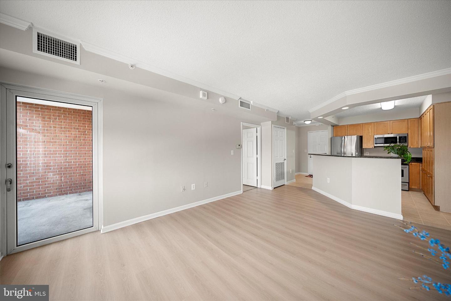 3101 N HAMPTON DR #1005, ALEXANDRIA, Virginia 22302, ,Residential,For sale,3101 N HAMPTON DR #1005,VAAX2052952 MLS # VAAX2052952