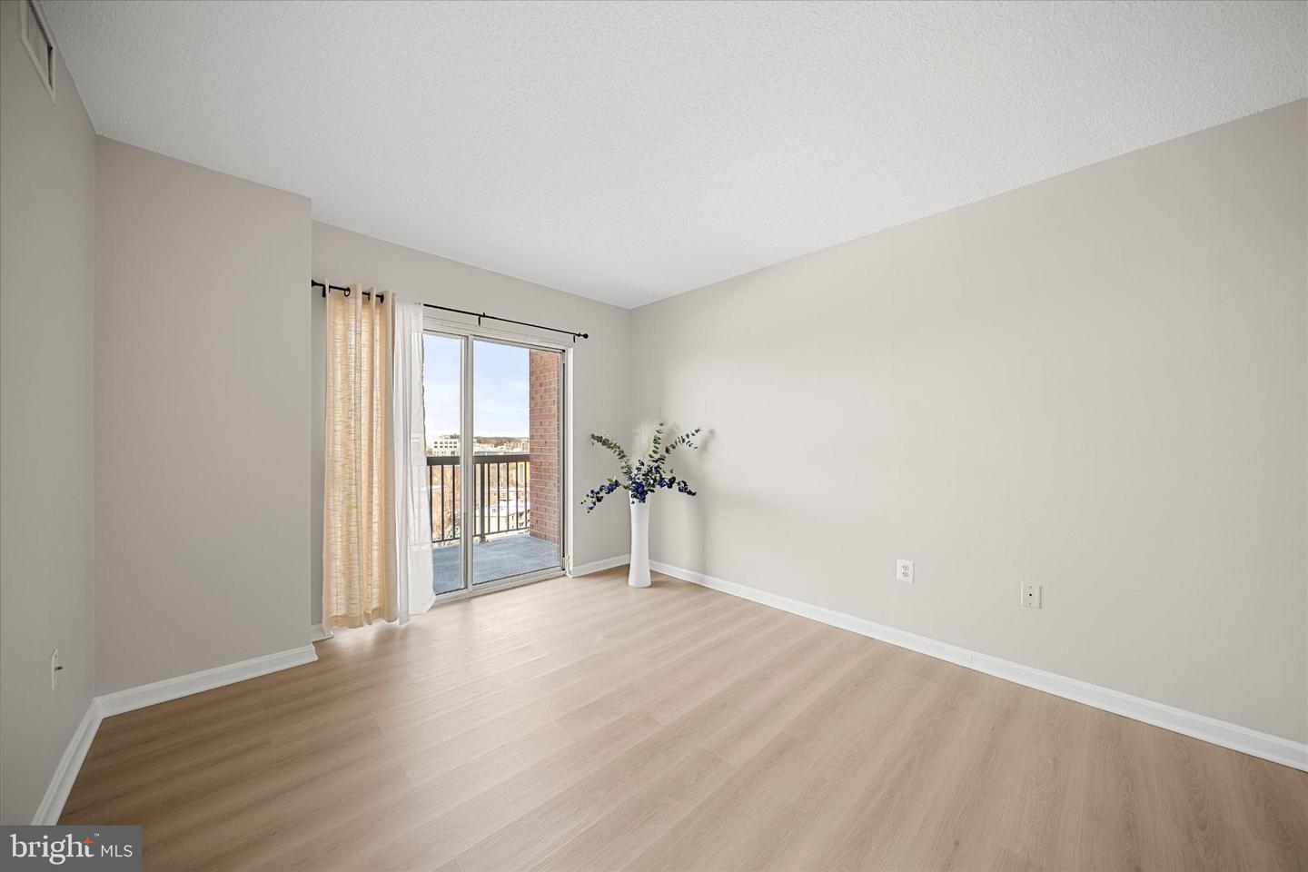 3101 N HAMPTON DR #1005, ALEXANDRIA, Virginia 22302, ,Residential,For sale,3101 N HAMPTON DR #1005,VAAX2052952 MLS # VAAX2052952