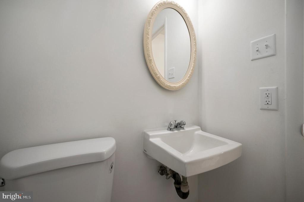 3517 WAVERLY DR, FREDERICKSBURG, Virginia 22407, 3 Bedrooms Bedrooms, ,2 BathroomsBathrooms,Residential,3517 WAVERLY DR,VASP2039010 MLS # VASP2039010