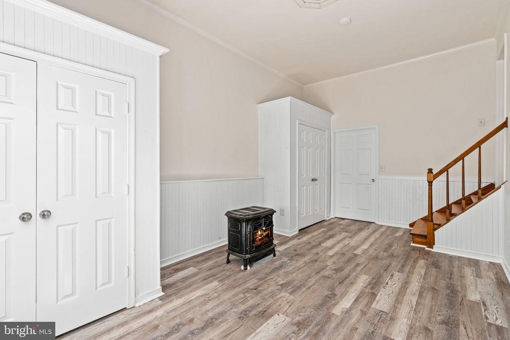 303 MT PLEASANT DR, LOCUST GROVE, Virginia 22508, 3 Bedrooms Bedrooms, ,2 BathroomsBathrooms,Residential,303 MT PLEASANT DR,VAOR2013238 MLS # VAOR2013238