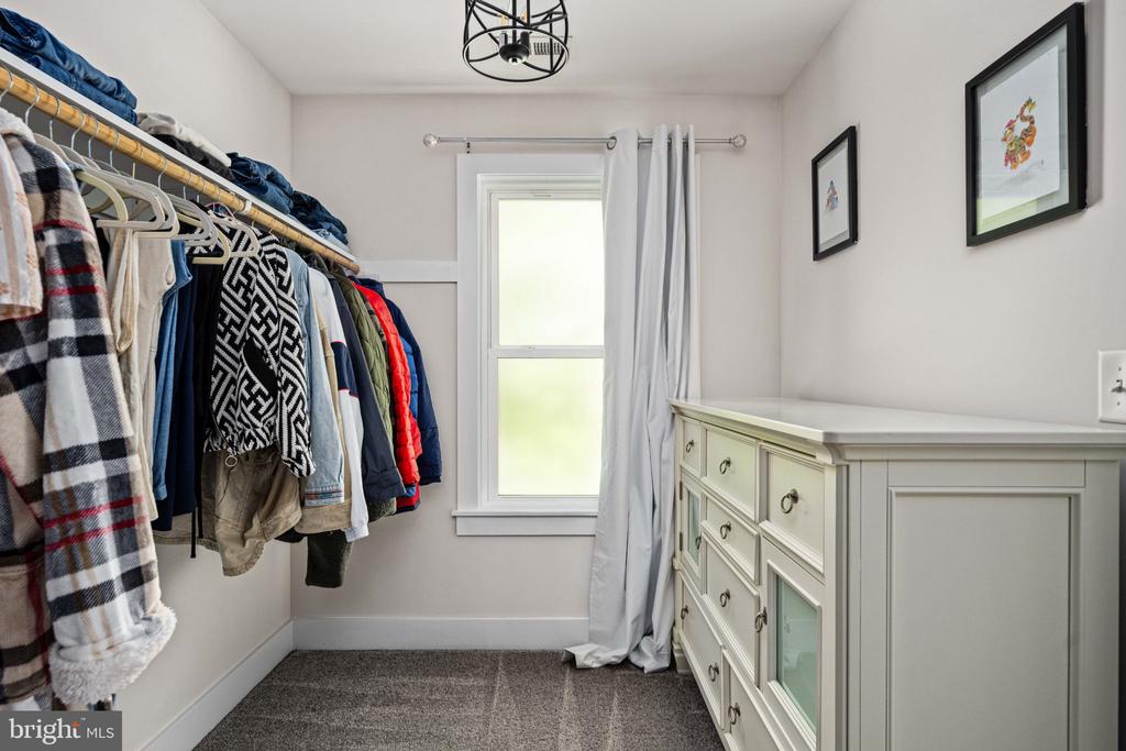 13201 BROOKE RIDGE LN, SPOTSYLVANIA, Virginia 22551, 5 Bedrooms Bedrooms, ,4 BathroomsBathrooms,Residential,13201 BROOKE RIDGE LN,VASP2039052 MLS # VASP2039052