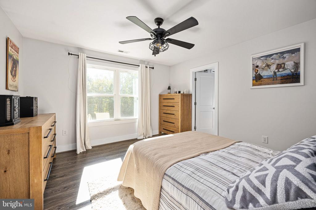 13201 BROOKE RIDGE LN, SPOTSYLVANIA, Virginia 22551, 5 Bedrooms Bedrooms, ,4 BathroomsBathrooms,Residential,13201 BROOKE RIDGE LN,VASP2039052 MLS # VASP2039052