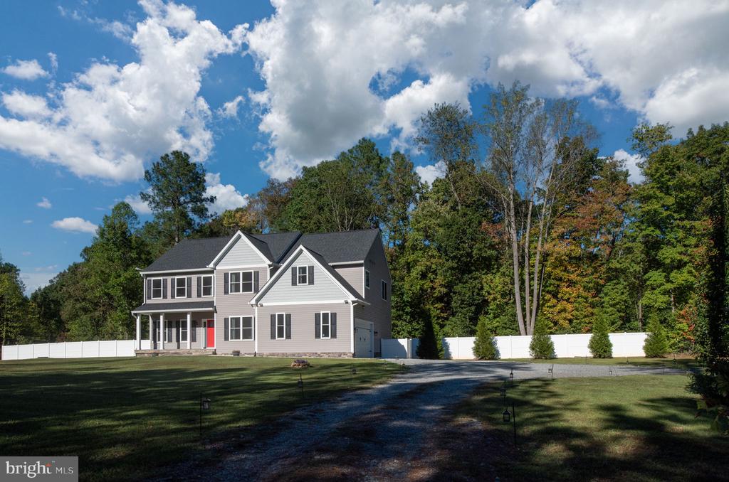 13201 BROOKE RIDGE LN, SPOTSYLVANIA, Virginia 22551, 5 Bedrooms Bedrooms, ,4 BathroomsBathrooms,Residential,13201 BROOKE RIDGE LN,VASP2039052 MLS # VASP2039052