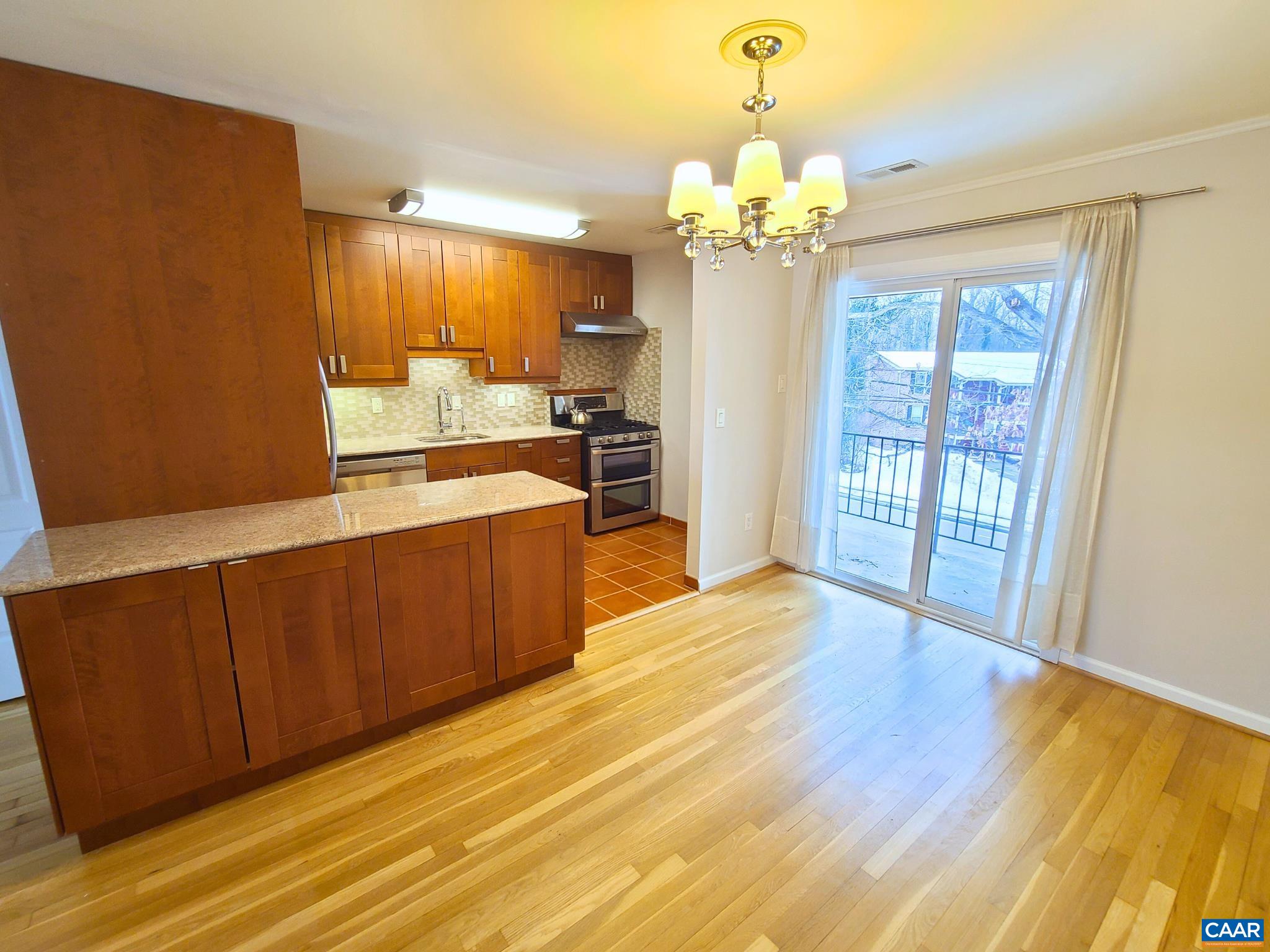 137 HESSIAN HILLS CIR, CHARLOTTESVILLE, Virginia 22901, 2 Bedrooms Bedrooms, ,1 BathroomBathrooms,Residential,137 HESSIAN HILLS CIR,672937 MLS # 672937