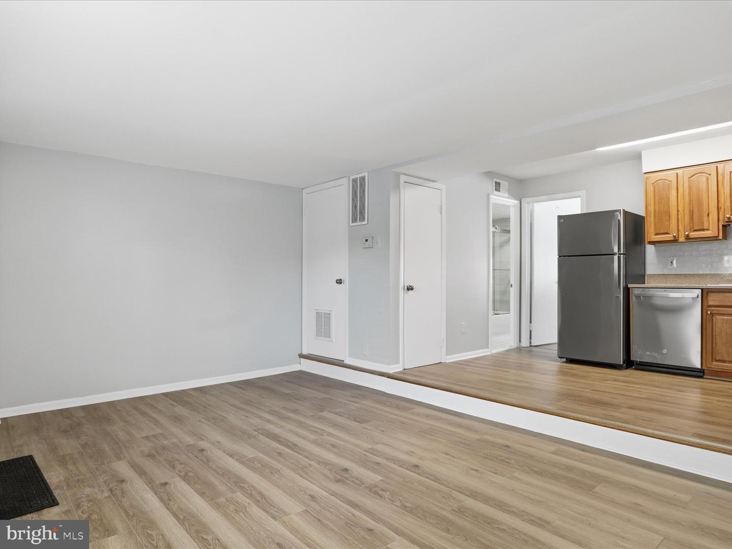 108-A N BEDFORD ST #A, ARLINGTON, Virginia 22201, 1 Bedroom Bedrooms, ,1 BathroomBathrooms,Residential,For sale,108-A N BEDFORD ST #A,VAAR2067620 MLS # VAAR2067620