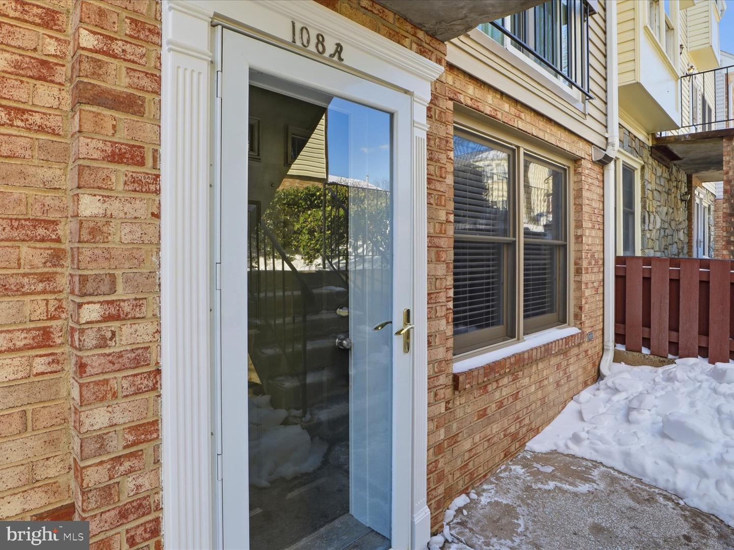 108-A N BEDFORD ST #A, ARLINGTON, Virginia 22201, 1 Bedroom Bedrooms, ,1 BathroomBathrooms,Residential,For sale,108-A N BEDFORD ST #A,VAAR2067620 MLS # VAAR2067620