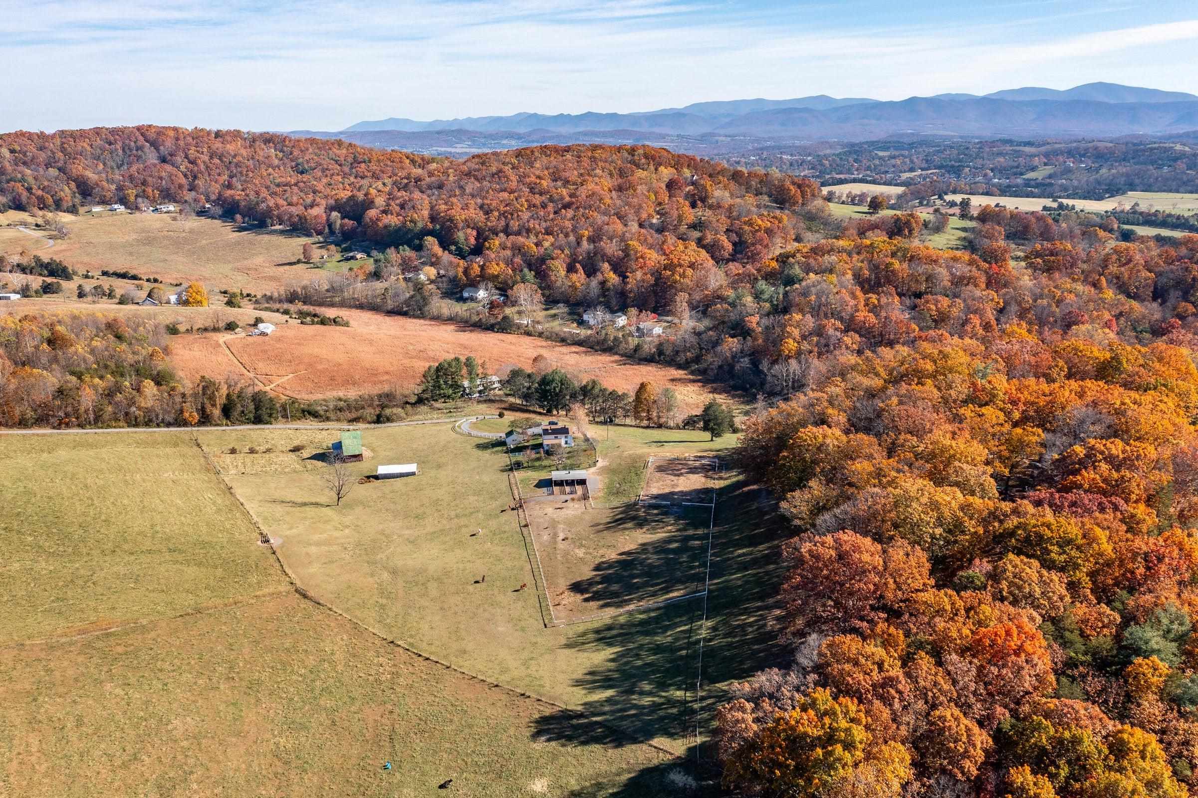 75 MARGARETS LN, LEXINGTON, Virginia 24450, 4 Bedrooms Bedrooms, ,2 BathroomsBathrooms,Residential,75 Margarets Lane Lexington, VA 24450,75 MARGARETS LN,673006 MLS # 673006