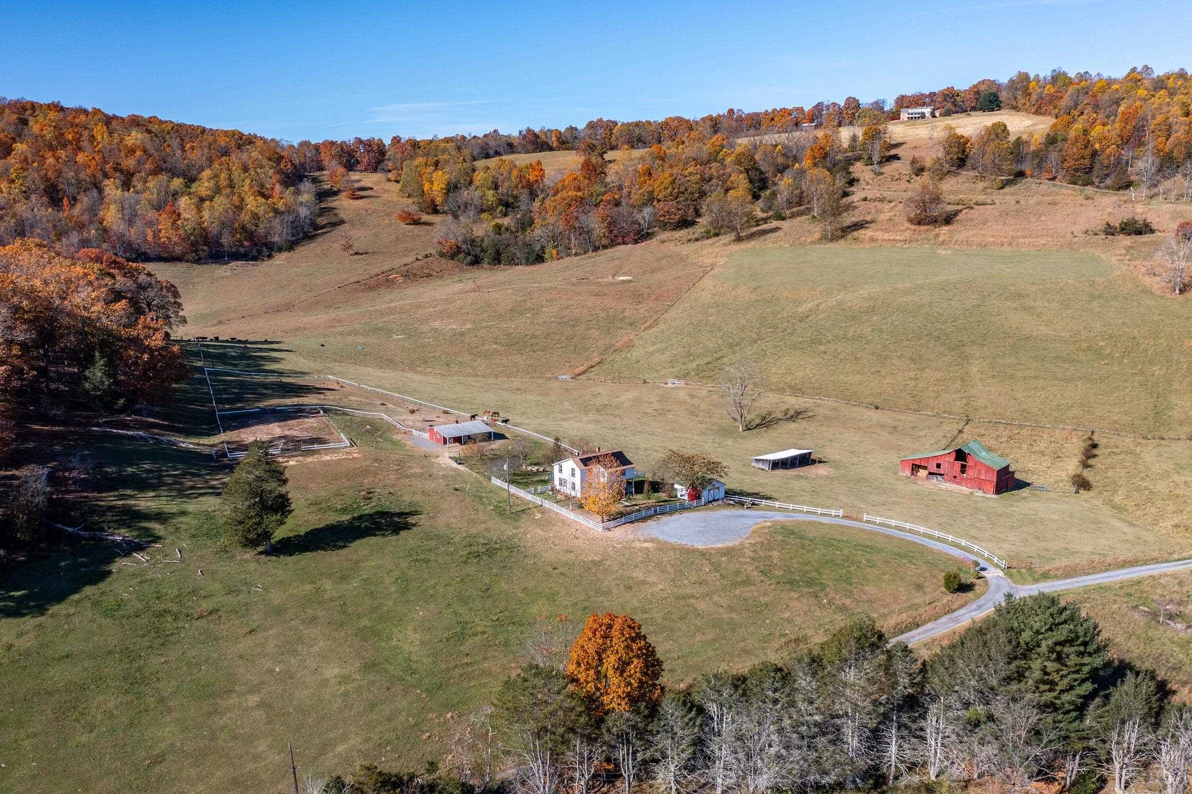 This property is a perfect retreat for horse lovers or anyone seeking solace in Rockbridge County’s picturesque countryside— all within minutes of town.