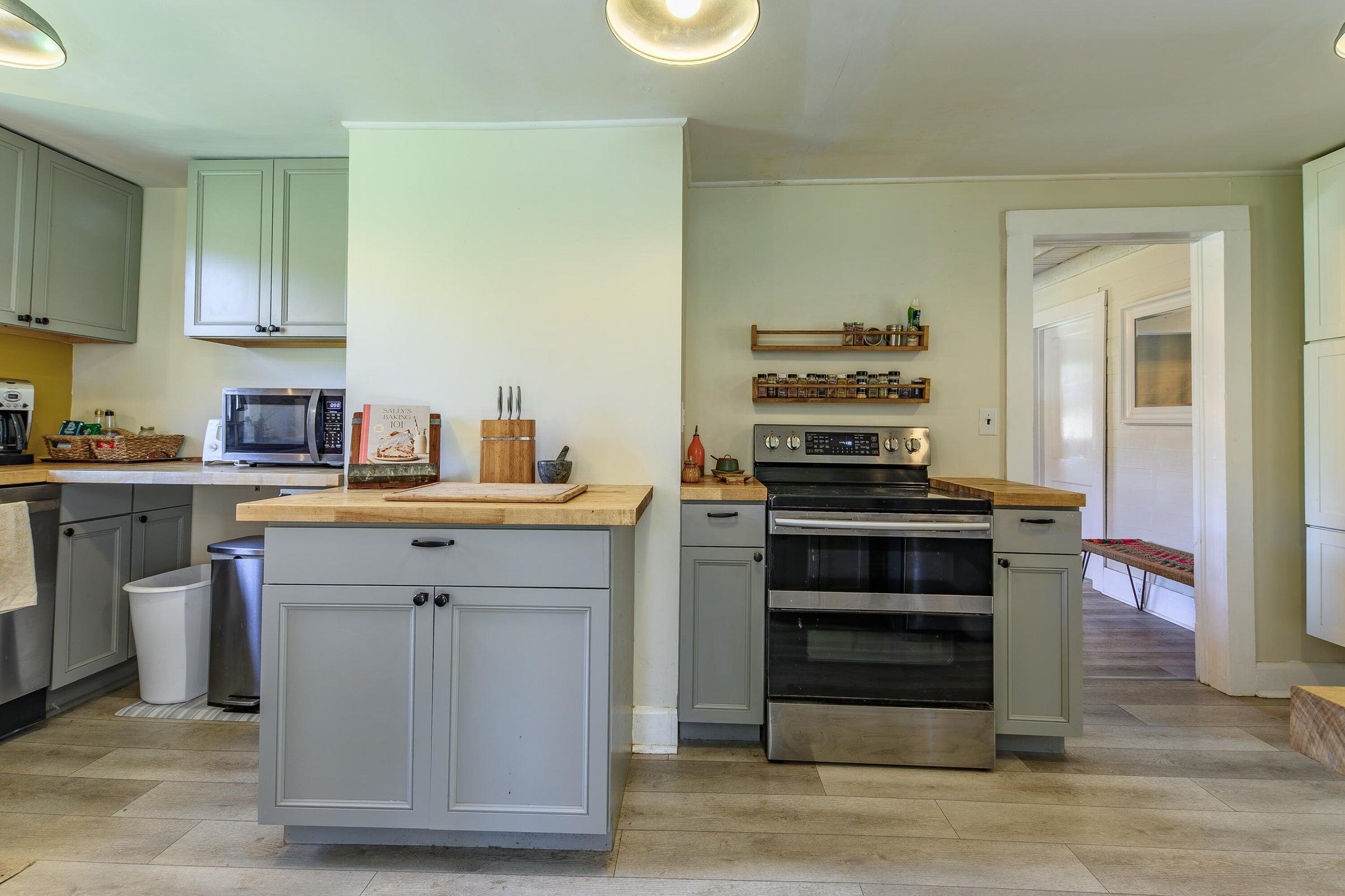 75 MARGARETS LN, LEXINGTON, Virginia 24450, 4 Bedrooms Bedrooms, ,2 BathroomsBathrooms,Residential,75 Margarets Lane Lexington, VA 24450,75 MARGARETS LN,673006 MLS # 673006