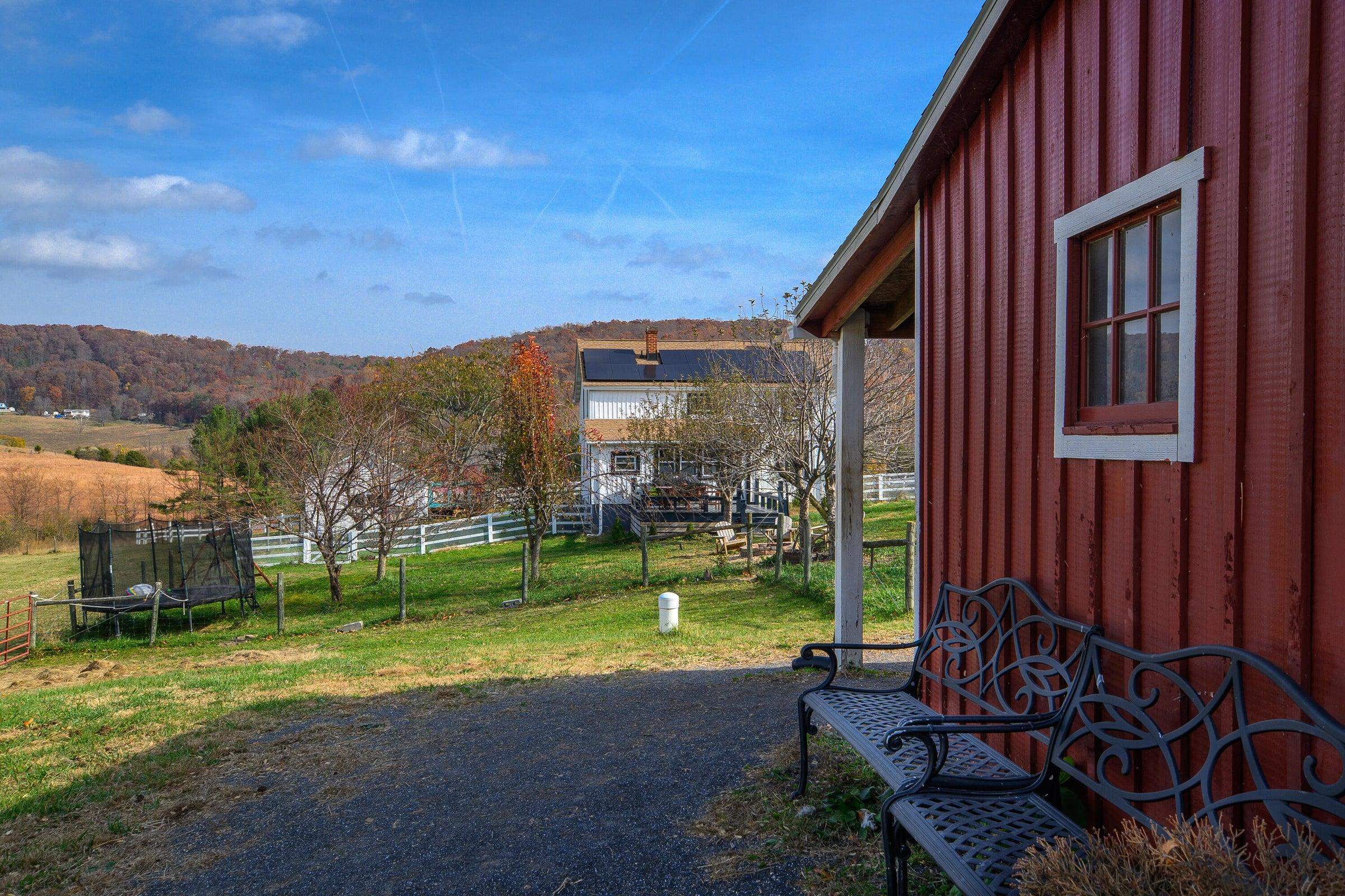 75 MARGARETS LN, LEXINGTON, Virginia 24450, 4 Bedrooms Bedrooms, ,2 BathroomsBathrooms,Residential,75 Margarets Lane Lexington, VA 24450,75 MARGARETS LN,673006 MLS # 673006