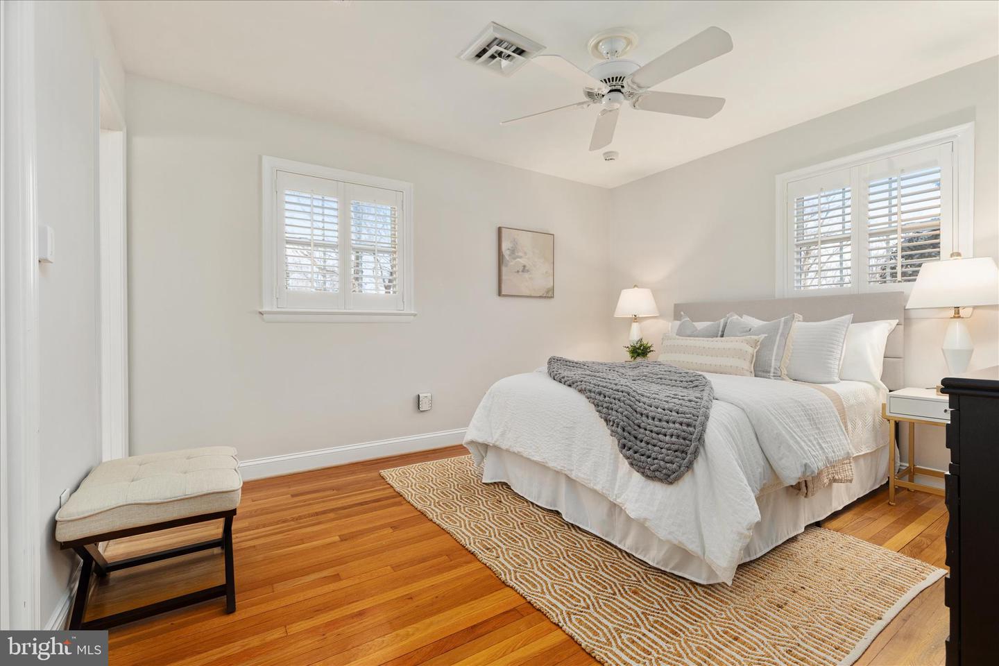 12016 WAYLAND ST, OAKTON, Virginia 22124, 3 Bedrooms Bedrooms, ,3 BathroomsBathrooms,Residential,For sale,12016 WAYLAND ST,VAFX2285456 MLS # VAFX2285456