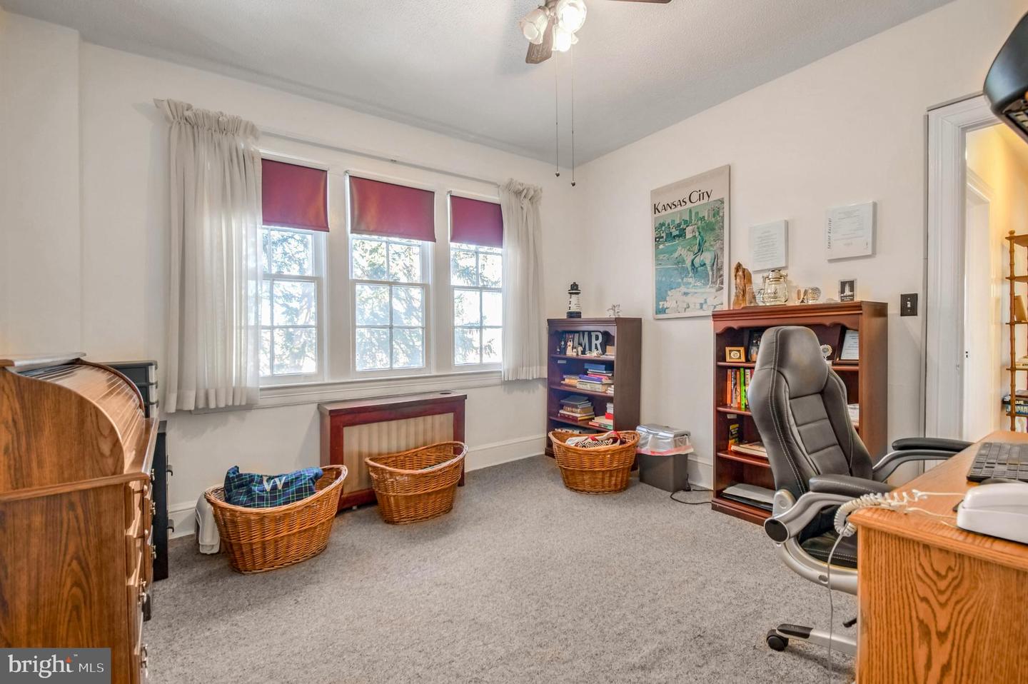 236 FARRAGUT ST NW #H-203, WASHINGTON, District Of Columbia 20011, 3 Bedrooms Bedrooms, 8 Rooms Rooms,1 BathroomBathrooms,Residential,For sale,236 FARRAGUT ST NW #H-203,DCDC2241458 MLS # DCDC2241458