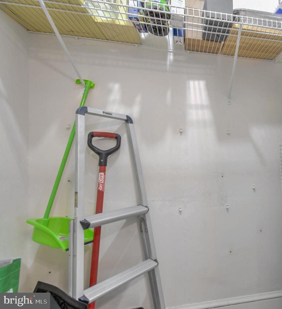 236 FARRAGUT ST NW #H-203, WASHINGTON, District Of Columbia 20011, 3 Bedrooms Bedrooms, 8 Rooms Rooms,1 BathroomBathrooms,Residential,For sale,236 FARRAGUT ST NW #H-203,DCDC2241458 MLS # DCDC2241458