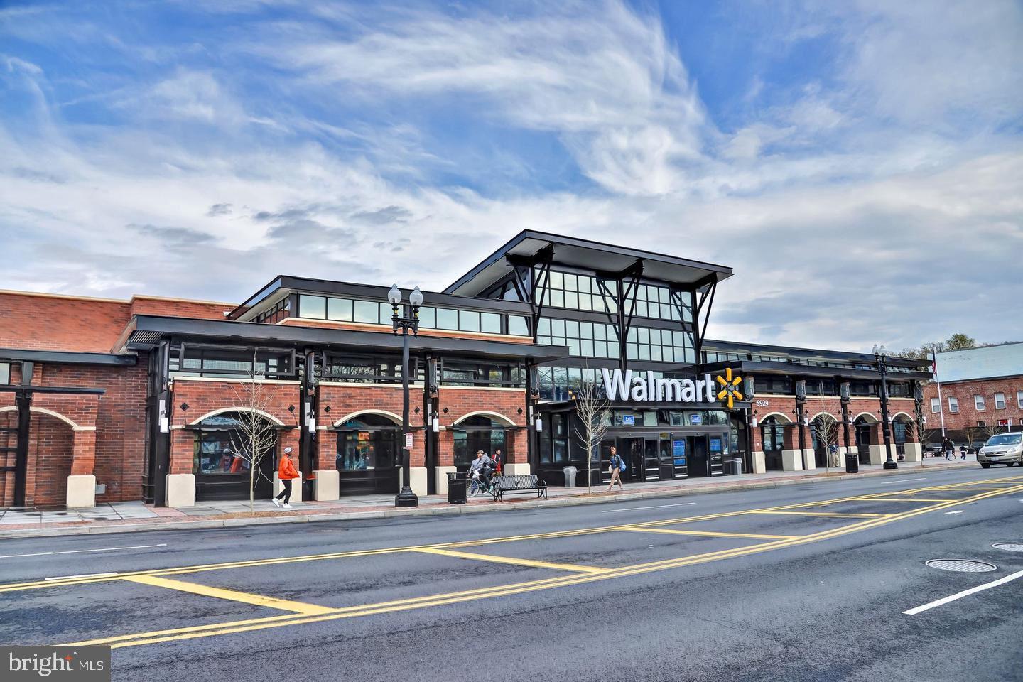 236 FARRAGUT ST NW #H-203, WASHINGTON, District Of Columbia 20011, 3 Bedrooms Bedrooms, 8 Rooms Rooms,1 BathroomBathrooms,Residential,For sale,236 FARRAGUT ST NW #H-203,DCDC2241458 MLS # DCDC2241458